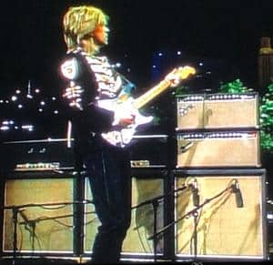 Eric Johnson Live From Austin - EJ with his guitar and amps