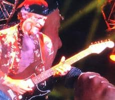 Jethro Tull Live At Montreux Blu Ray – Martin Barre playing a Fender Fat Strat