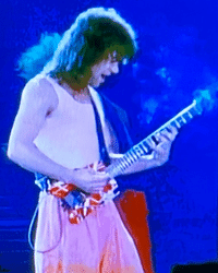 Van Halen Live Without A Net DVD - Eddie with his 5150 Steinberger guitar