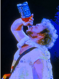 Van Halen Live Without A Net DVD - Michael drinks Jack Daniels whiskey