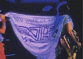 Van Halen Live Without A Net DVD - Sammy and Michael with a VH Banner