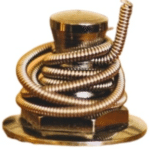 Fix Guitar String - A guitar string that is badly wound on a tuning machine