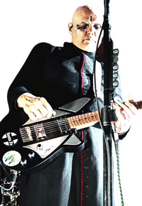 Who Plays Reverend Guitars - Billy Corgan playing his signature guitar.